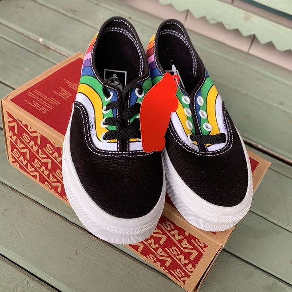 Vans Refract Rainbow 3.5 - Picture 2 of 4